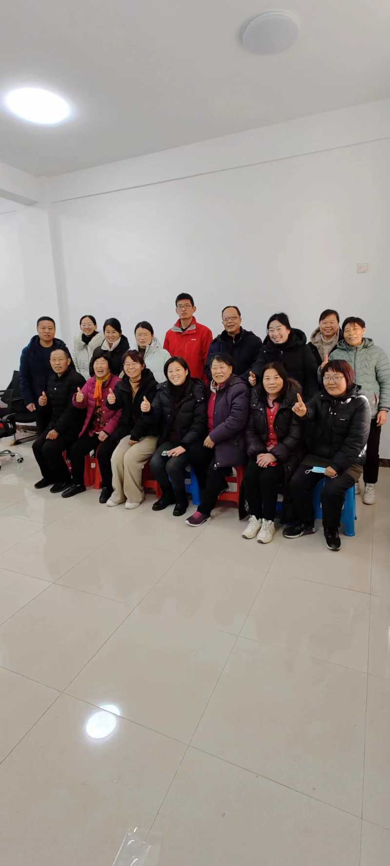 3dbff08ed7aff0b7eef5dcd81a9300e.jpg